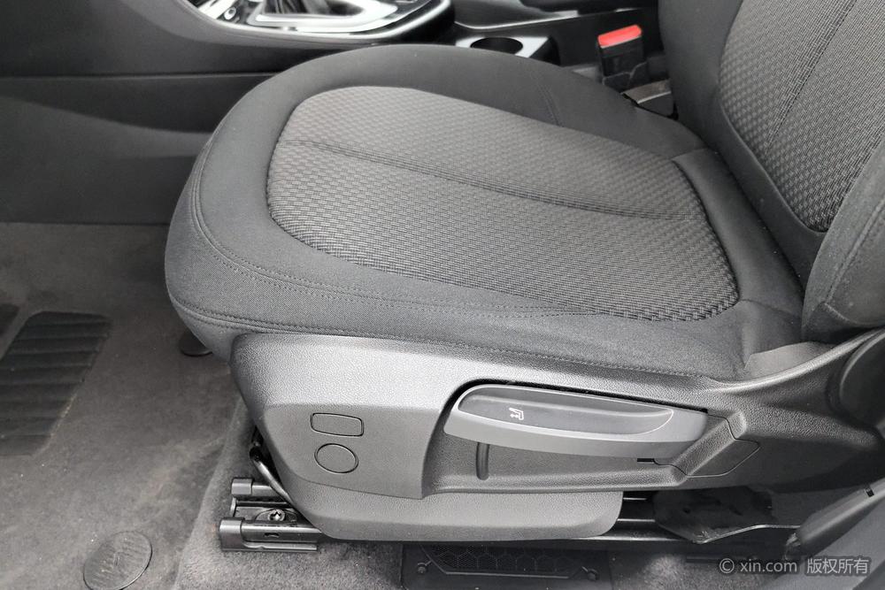 BMW 2 Series Active Tourer, фото 17