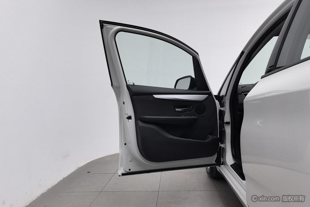 BMW 2 Series Active Tourer, фото 20