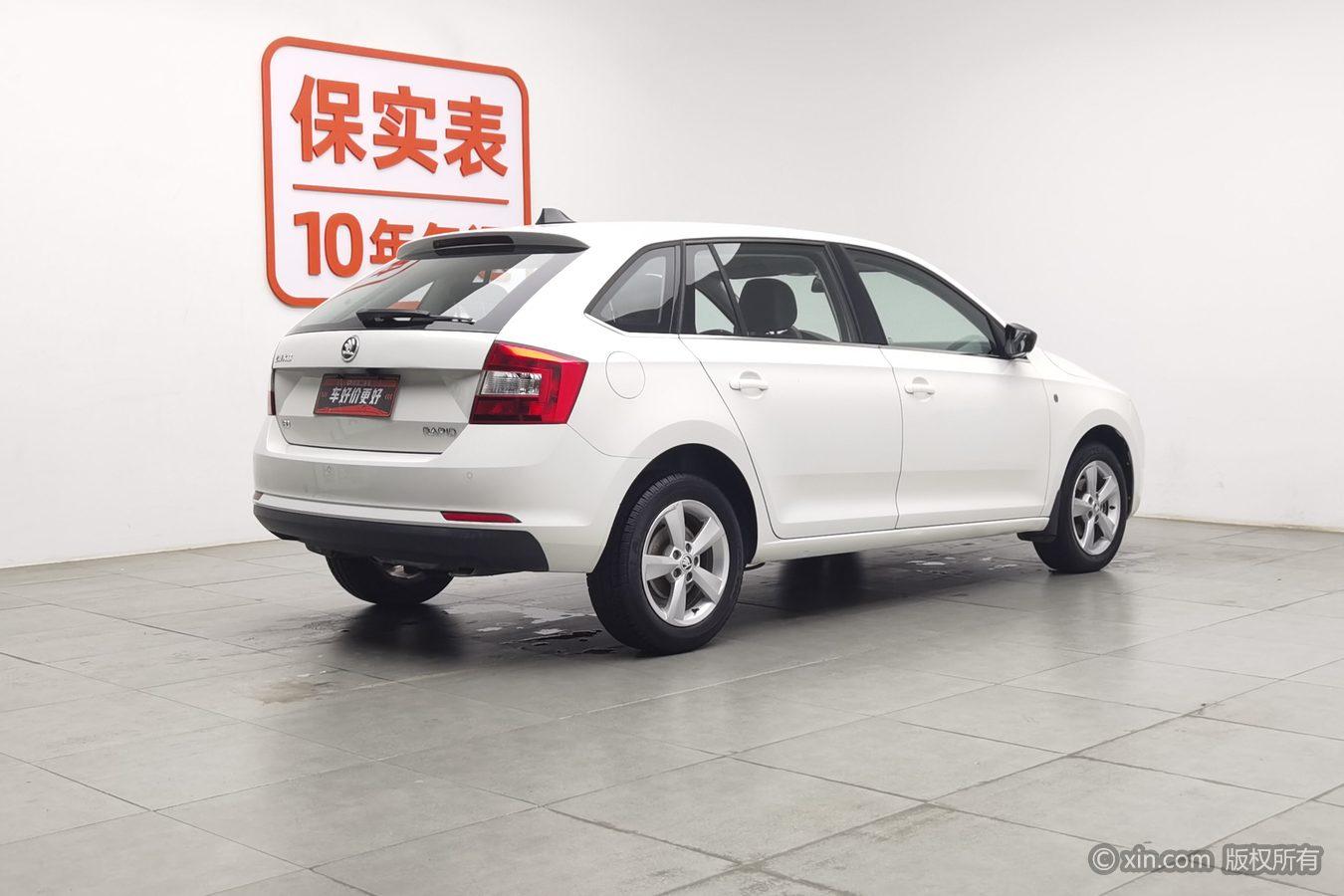 Skoda Rapid Spaceback 2016 1.6L AT