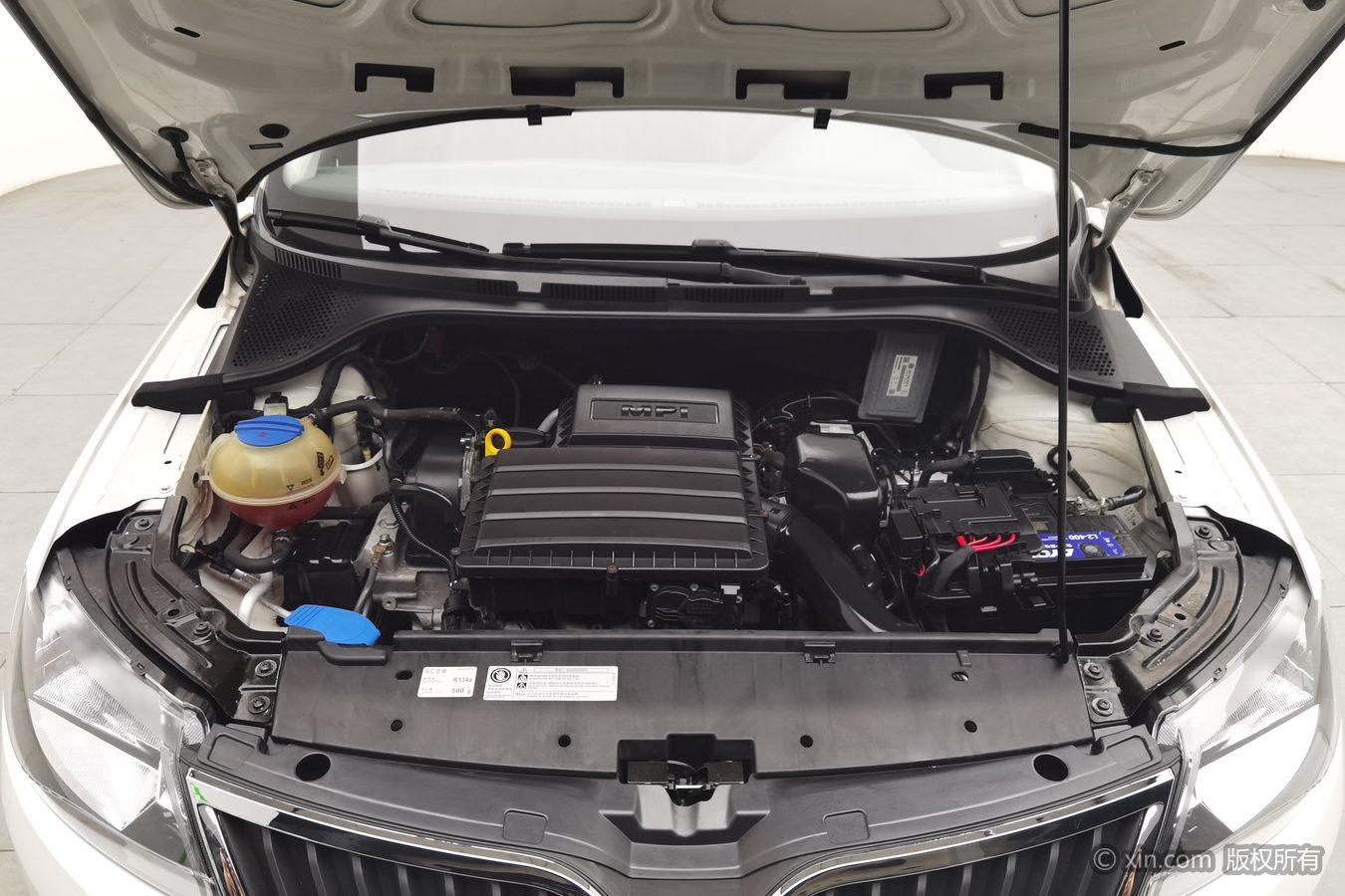 Skoda Rapid Spaceback 2016 1.6L AT