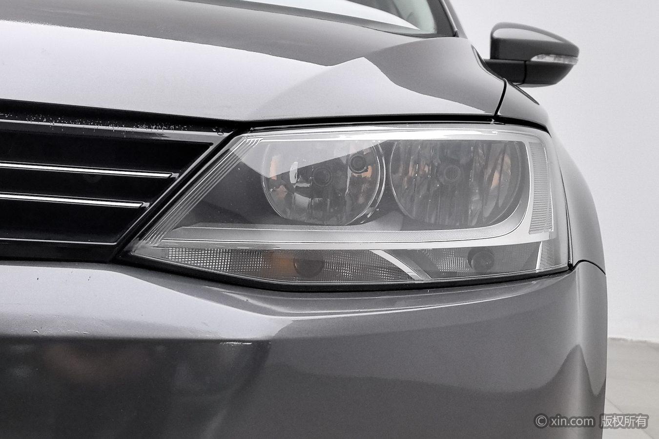 Volkswagen Sagitar 2014 1.6L MT Lead