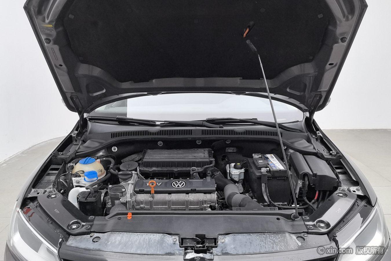 Volkswagen Sagitar 2014 1.6L MT Lead