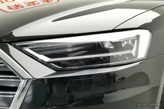 Audi A8 2022 A 8 L 50 TFSI quattro Comfort — фото 7