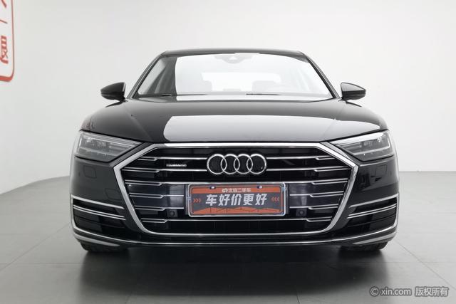 Audi A8 2022 A 8 L 50 TFSI quattro Comfort — фото 2