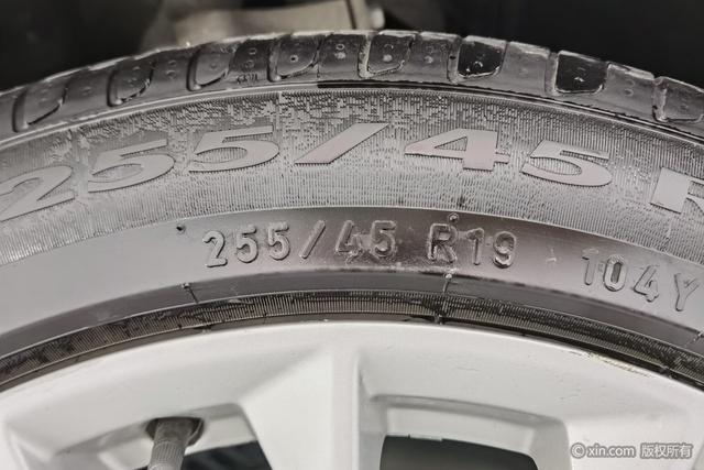 Audi A8 2022 A 8 L 50 TFSI quattro Comfort — фото 11