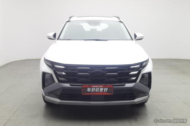 Hyundai Tucson 2025 L 1.5 T LUX — фото 2