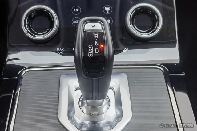 Land Rover Range Rover Evoque 2020 249 PS R-DYNAMIC SE — фото 15