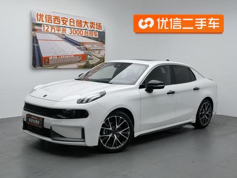 Lynk & Co 03