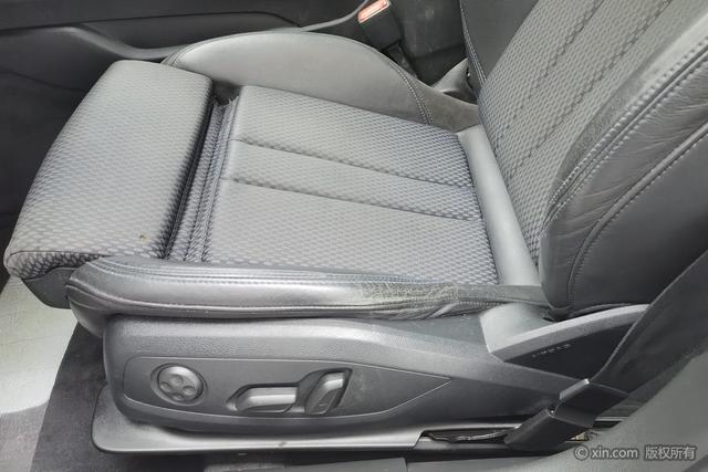 Audi A4L id 4212749 из Китая 24