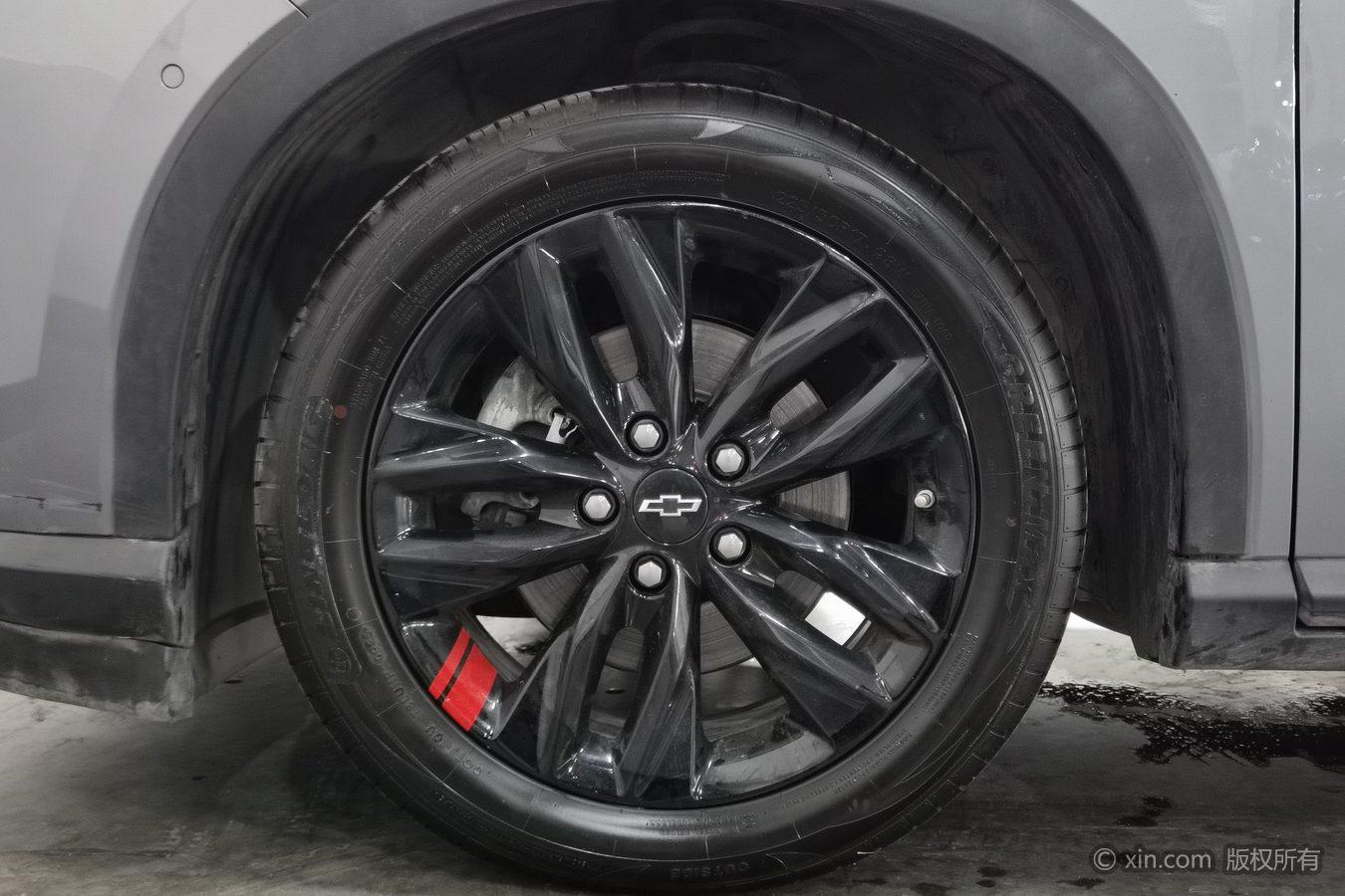 Chevrolet Orlando 2018 Redline 530T AT (5+2 ) V