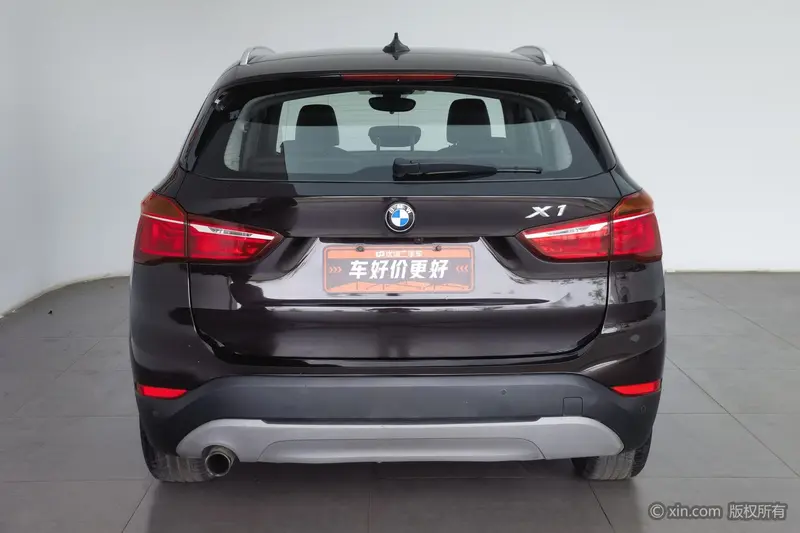 BMW X1 — фото 3