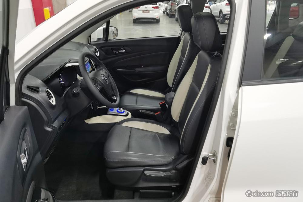 Changan CS15 EV, фото 18