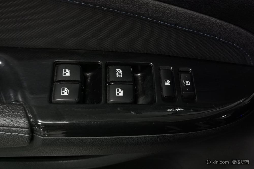 Changan CS15 EV, фото 23