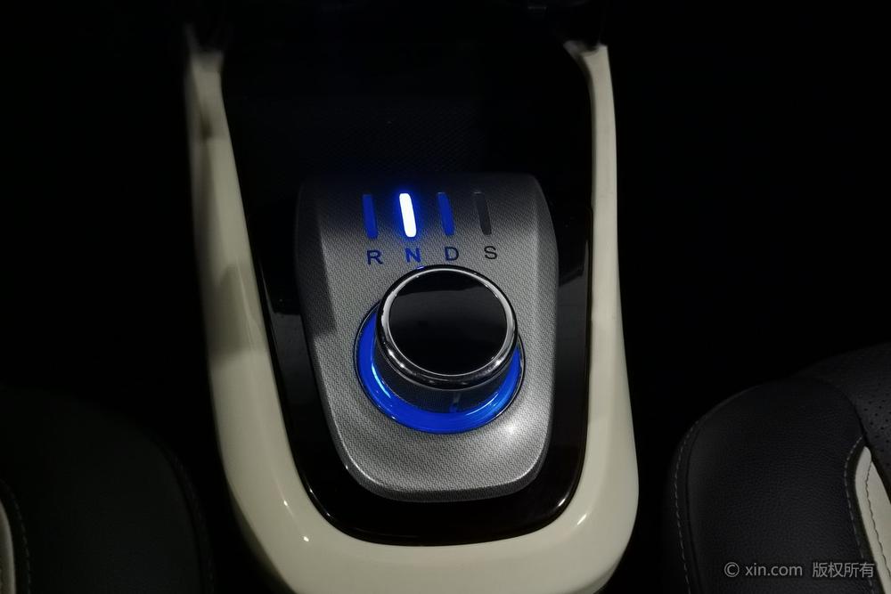 Changan CS15 EV, фото 15