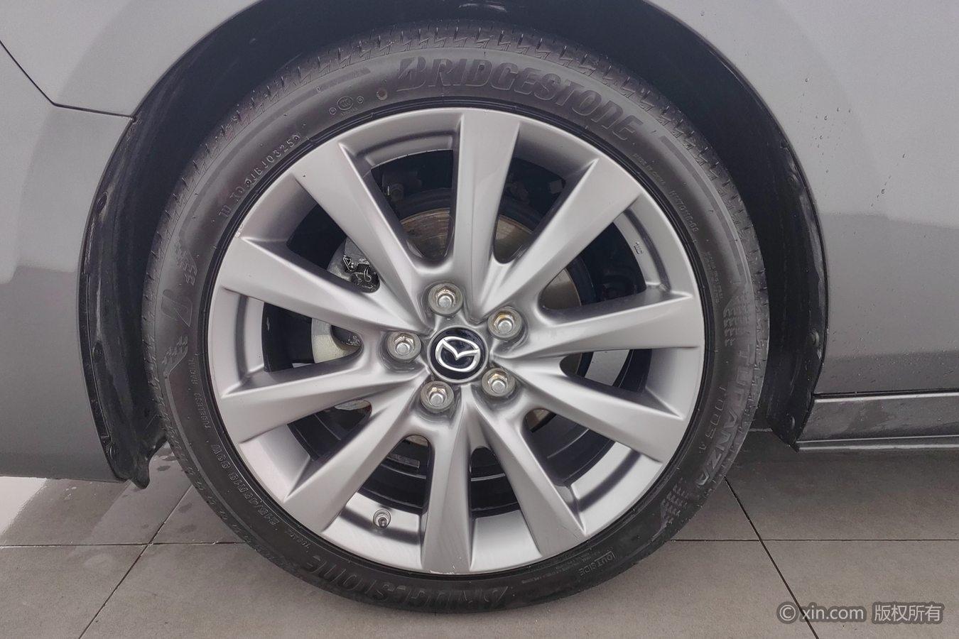Mazda Mazda3 3 2022 2.0L AT