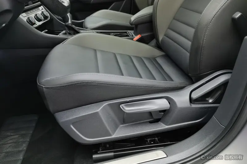 Volkswagen Sagitar 280 TSI DSG — фото 13