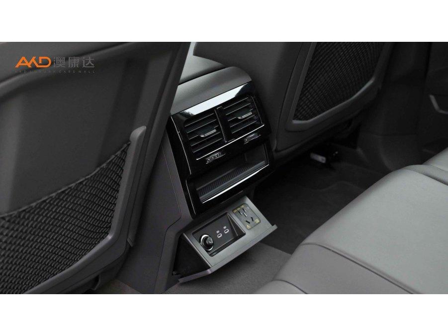 Volkswagen Touareg 2022 3.0TSI Sport