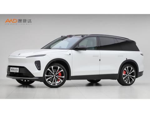 Nio ES8