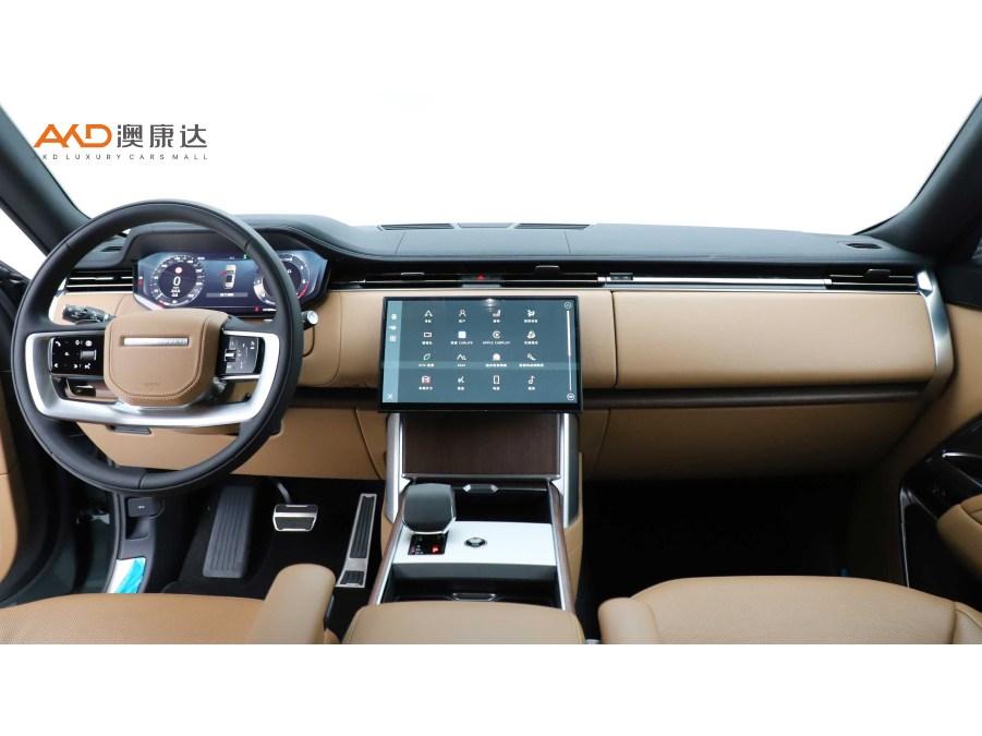 Land Rover Range Rover 2024 3.0 L6 400PS Long Wheelbase 7 мест