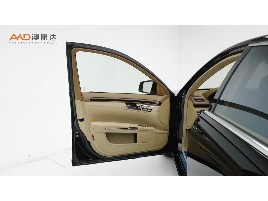 Mercedes-Benz S-Class S 2010 S 500 L 4MATIC