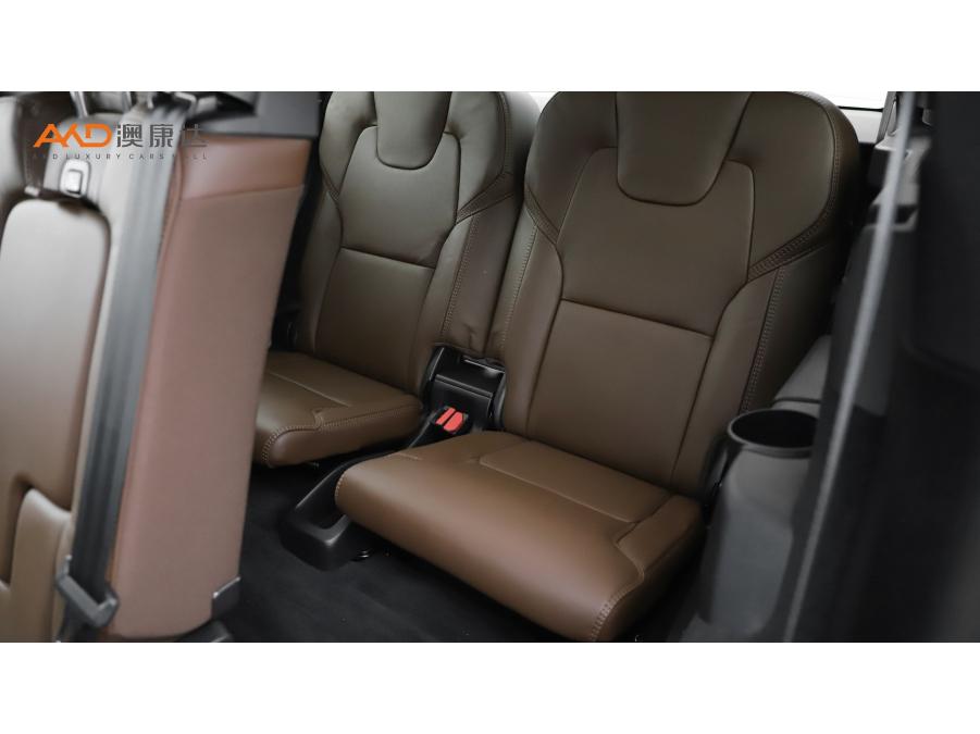 Volvo XC90 2023 B6 Luxury 7 мест