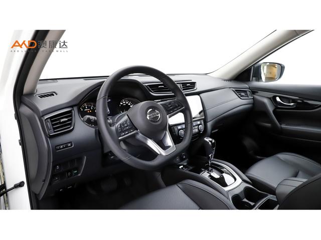 Nissan X-Trail 2023 2.0 L 2 WD — фото 6