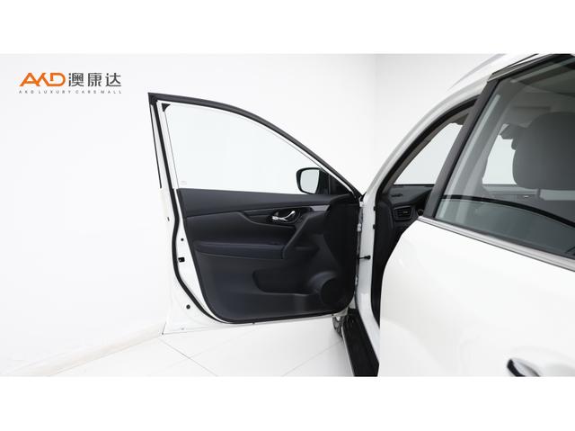 Nissan X-Trail 2023 2.0 L 2 WD — фото 9