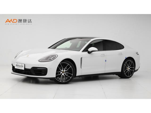 Porsche Panamera 2023 года выпуска