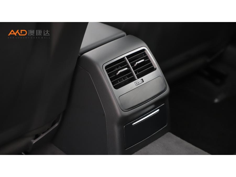 Audi A4L 2023 Темно-серый из Китая, фото 3