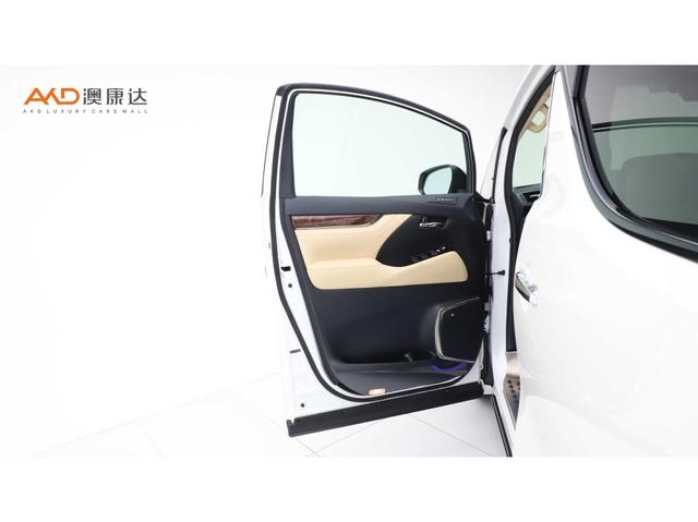Toyota Alphard 2021 2.5 L — фото 10