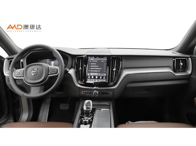 Volvo XC60 2024 B 5 4 WD — фото 7