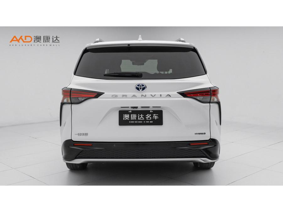 Toyota Granvia 2022 2.5L Flagship