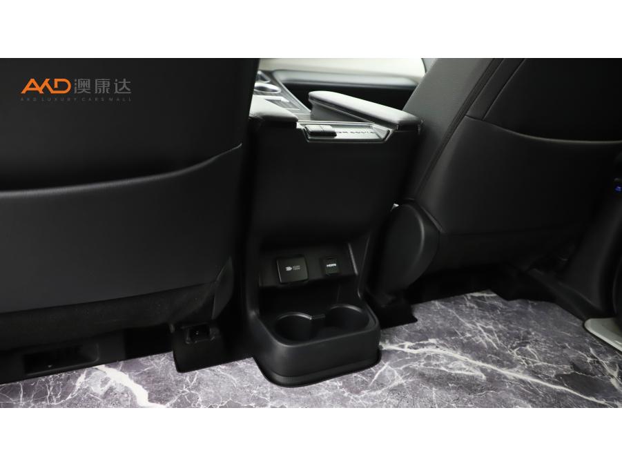 Toyota Granvia 2022 2.5L Flagship