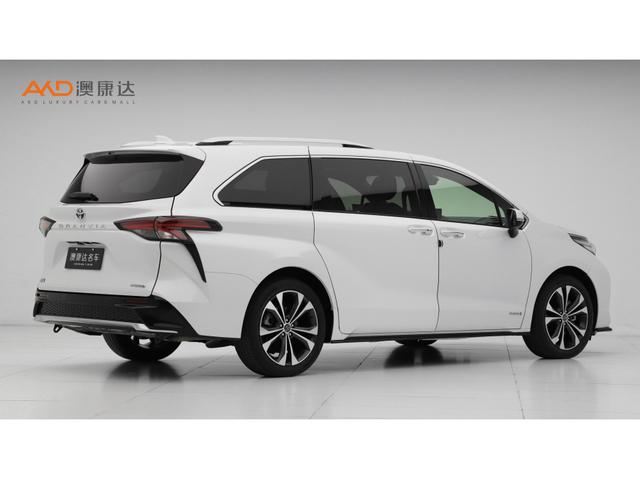Toyota Granvia 2022 2.5 LHybrid — фото 4