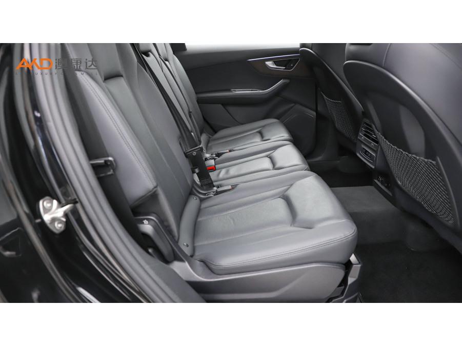 Audi Q7 2023 45 TFSI quattro S line Sport