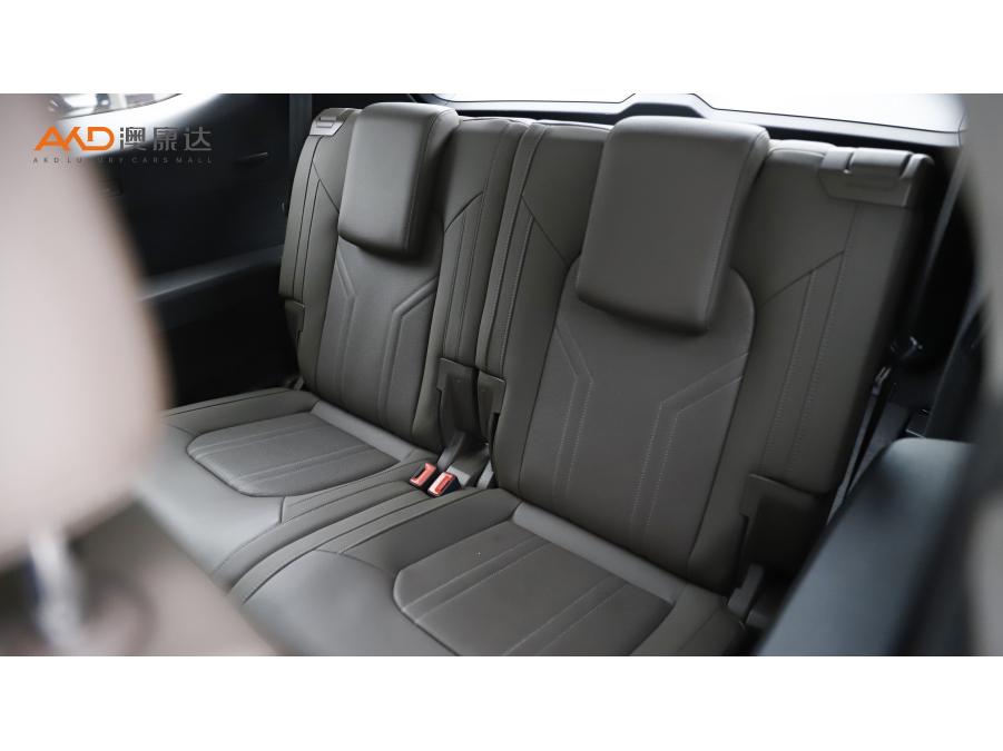 Audi Q6 2024 45TFSI quattro 7 мест