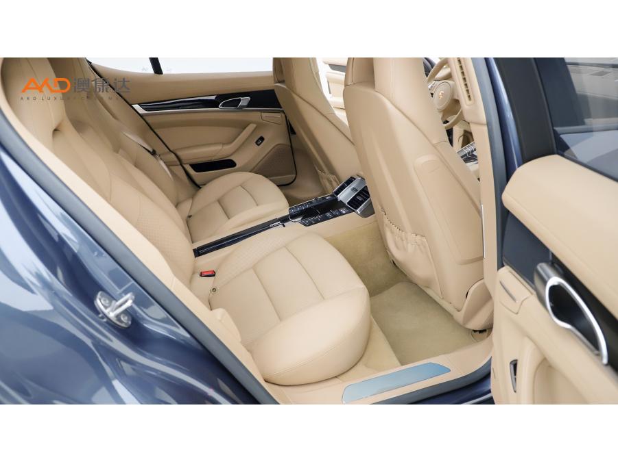 Porsche Panamera 2014 Panamera 4 3.0T