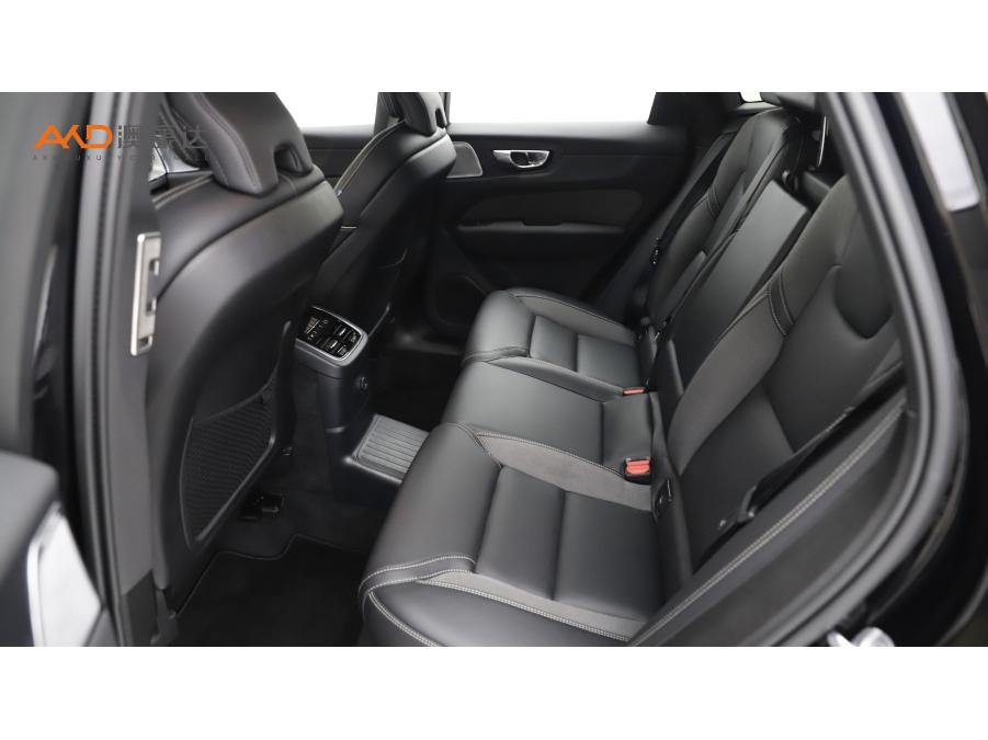 Volvo XC60 PHEV 2026 T8
