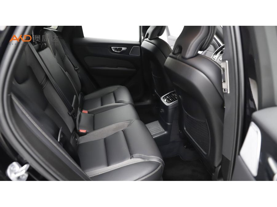 Volvo XC60 PHEV 2026 T8