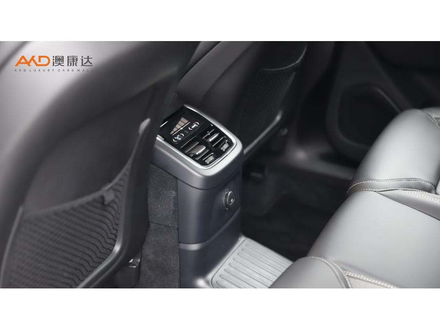 Volvo XC60 PHEV 2026 T8
