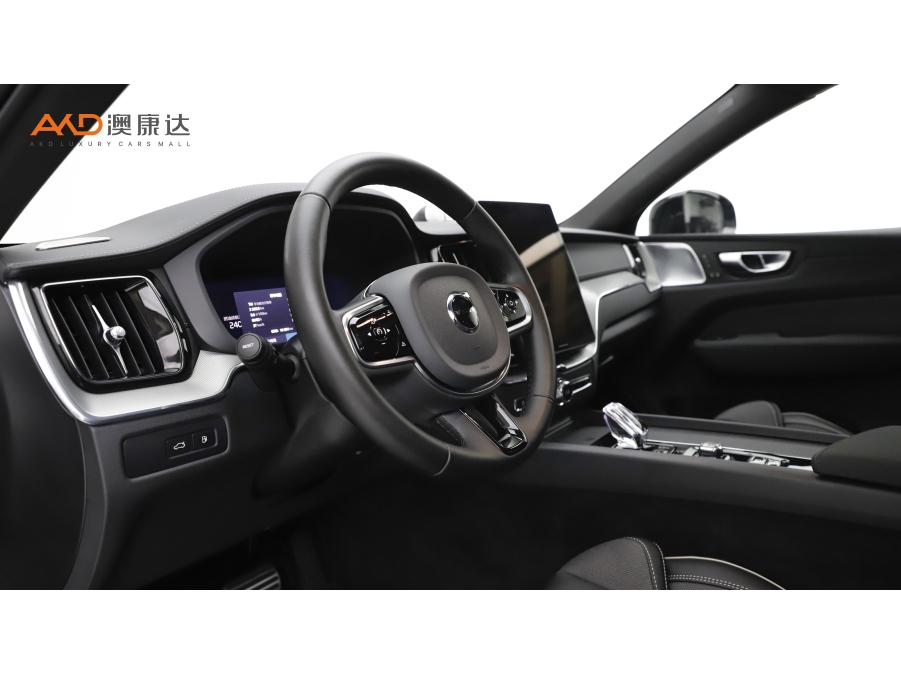 Volvo XC60 PHEV 2026 T8