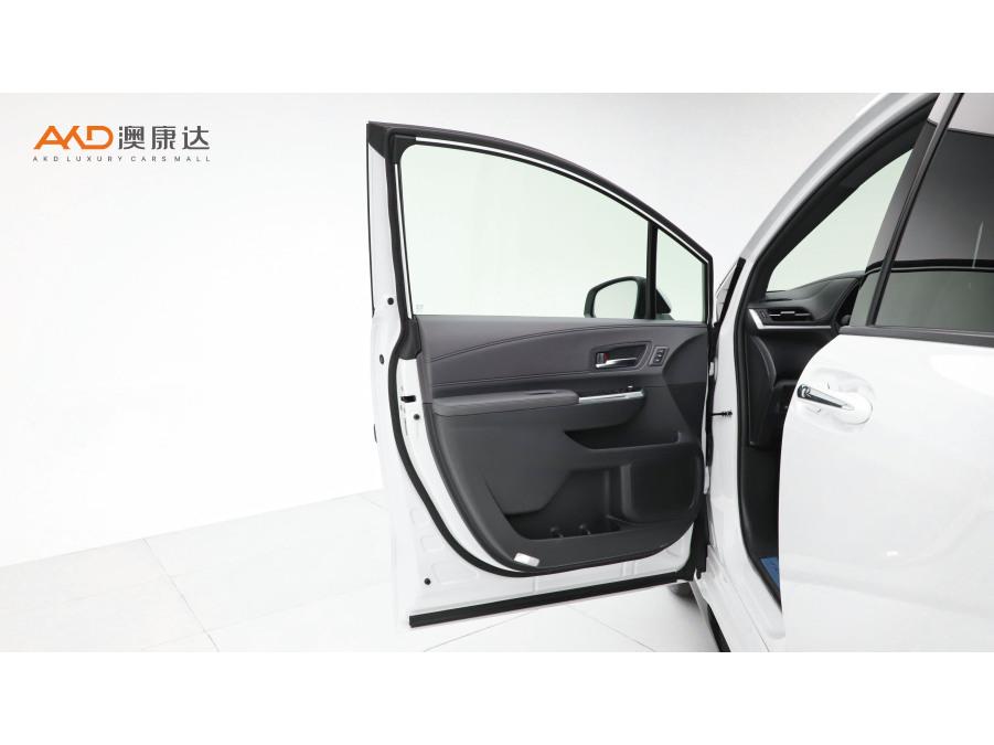 Toyota Granvia, фото 11