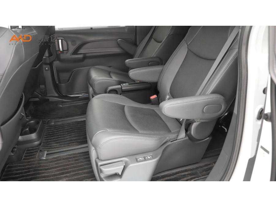 Toyota Granvia, фото 9