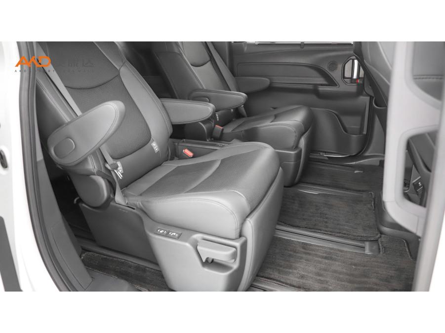 Toyota Granvia, фото 6