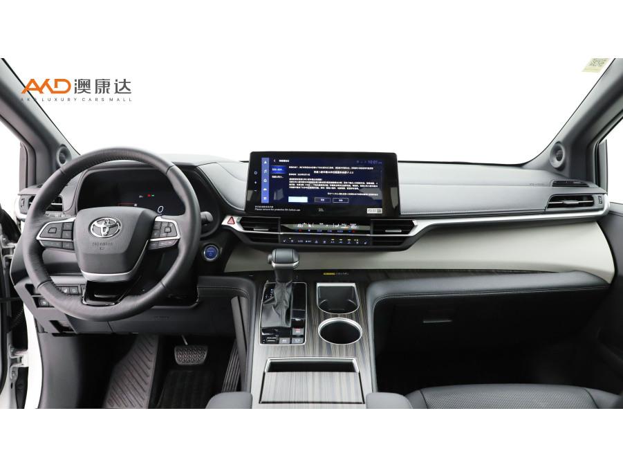 Toyota Granvia, фото 7