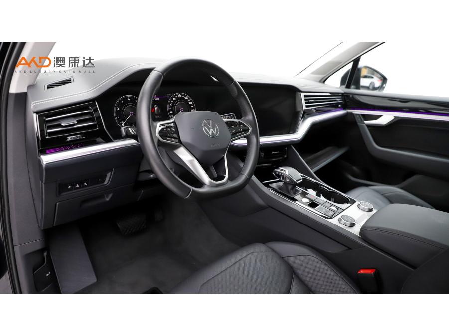 Volkswagen Touareg 2021 3.0TSI Sport