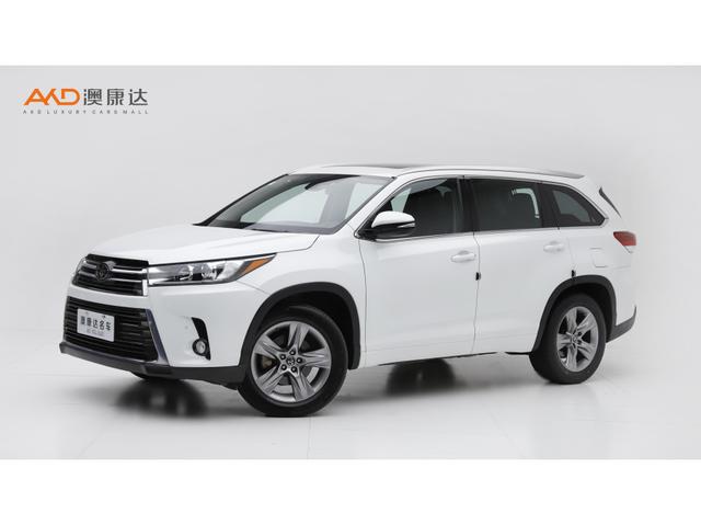 Toyota Kluger 2018 года выпуска