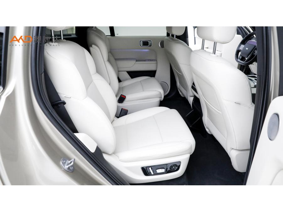 Li Auto L8, фото 11