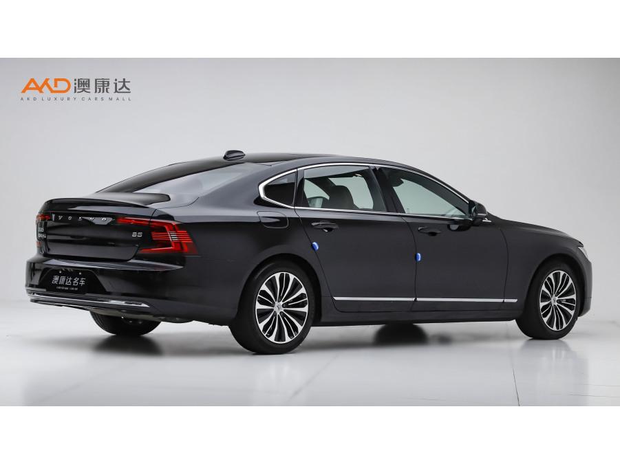 Volvo S90 2024 B5 Luxury