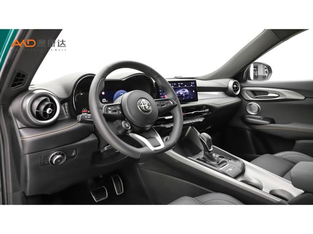 Alfa Romeo Tonale 2023 2.0 T 268 HP Veloce — фото 5